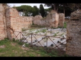 07725 ostia - regio iv - insula ii - terme del faro (iv,ii,1) - raum (3a) - apodyterium - bli ri osten - 01-2024.jpg